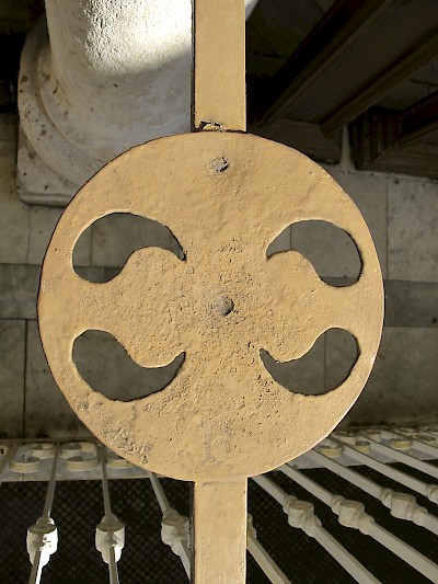 Lauburu found in the colonial home of Carlos Peon Machado in Merida.