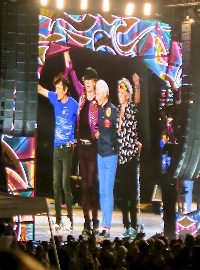 The Rolling Stones taking a bow... Gracias!