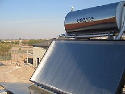 220px-Calefon_solar_termosifonico_compacto