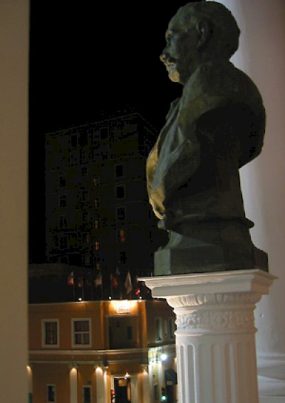 Chapter Three El Ultimo Esfuerzo